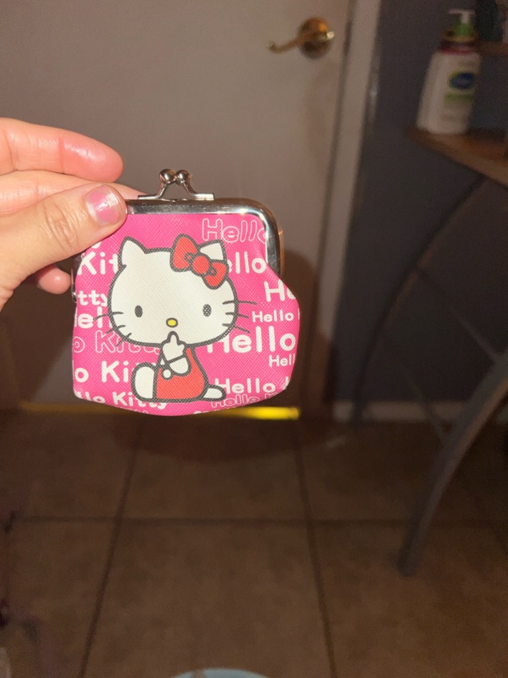 Mini Hello Kitty Pink and White Kiss-Lock to keep your coins